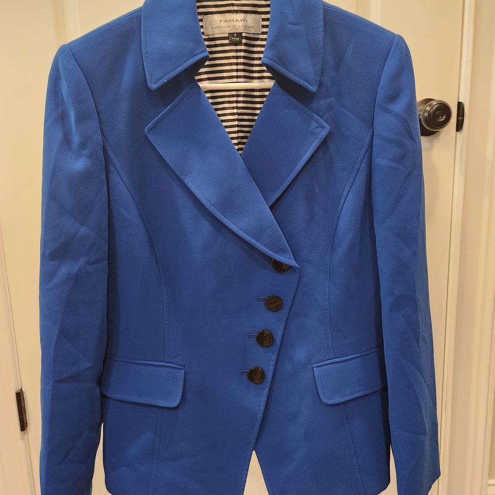 T Tahari Women's Vibrant Blue Suit Jacket
